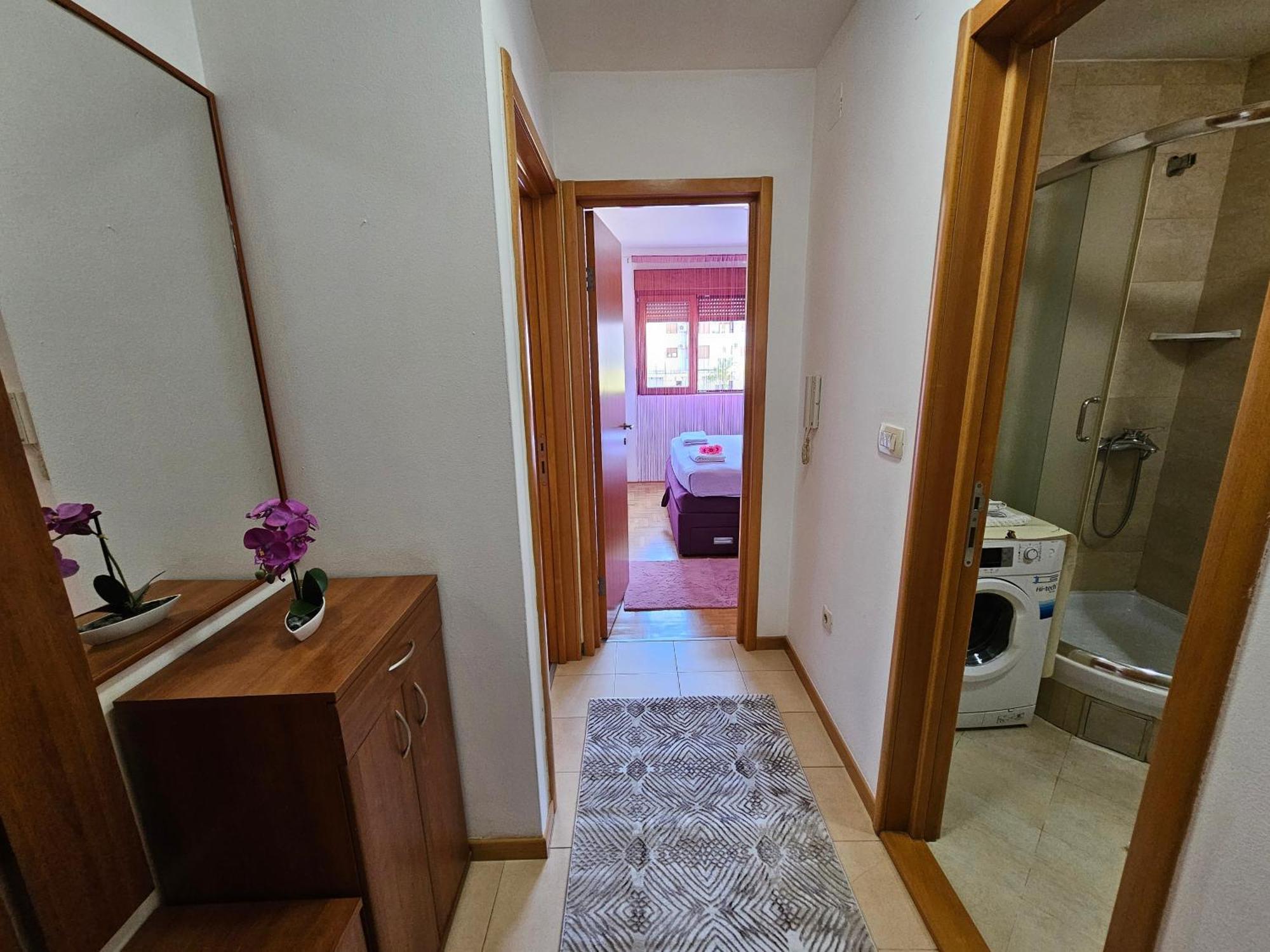 Luca Apartman Подгорица Экстерьер фото